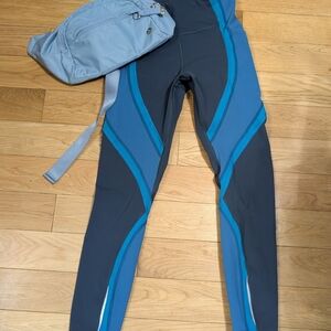 Lululemon Wild Twist 7/8 Leggings And On The Beat Belt Bag Blue Lot Size 6